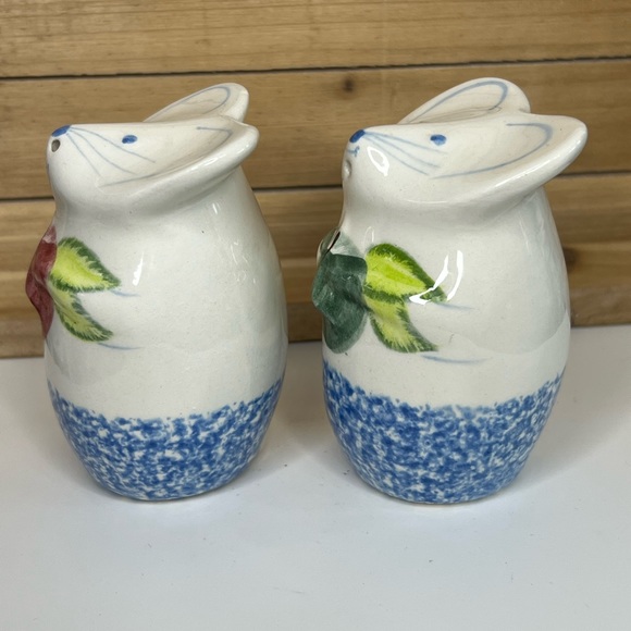Vintage Ceramic Mouse Salt & Pepper Shaker Set - Picture 4 of 5